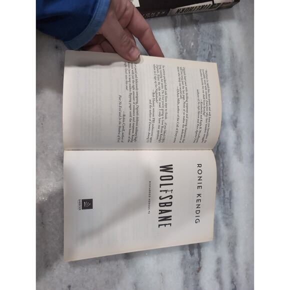 Ronie Kendig Discarded Heroes Paperback Bundle: Firethorn & Wolfsbane - Picture 8 of 9